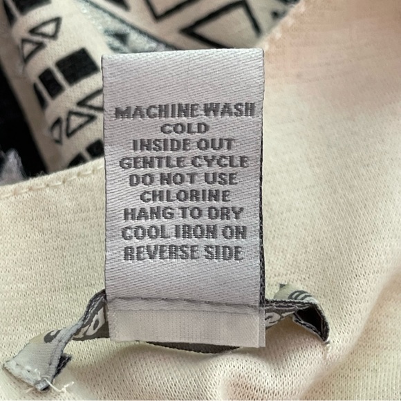 Charolette Russe Aztec Tribal Bodycon Dress - Picture 6 of 6